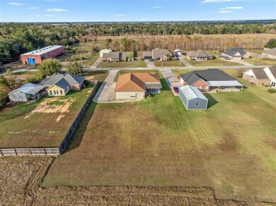 800 E 2nd St, Iowa, LA 70647 - photo 3