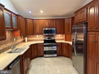 509 Huntington Ave, Enola, PA 17025 - photo 6