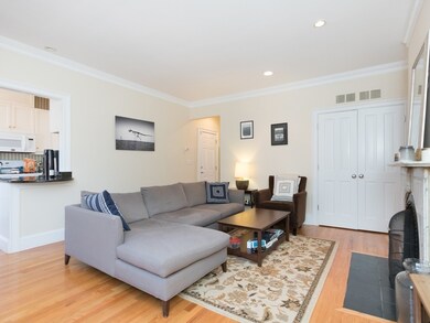 26 Upton St unit 2, Boston, MA 02118 - photo 3