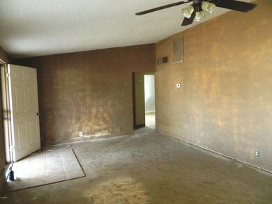 LivingRoom2