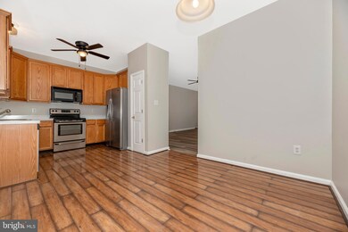 7131 Ladd Cir, Frederick, MD 21703 - photo 7