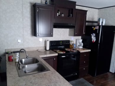 145 Adon St, Reidsville, GA 30453 - photo 2