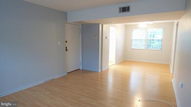 6616 Boulevard View unit A2, Alexandria, VA 22307 - photo 3