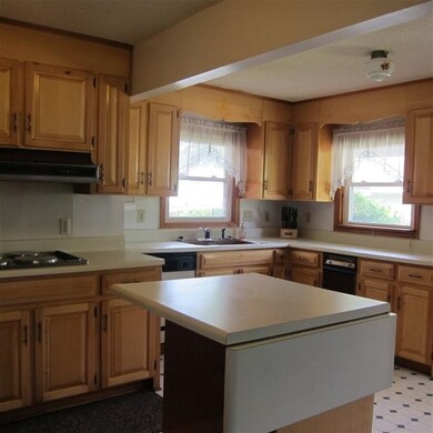 1822 Gum Branch Rd, Jacksonville, NC 28540 - photo 2