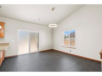 835 Lakeview Ct, Heppner, OR 97836 - photo 7