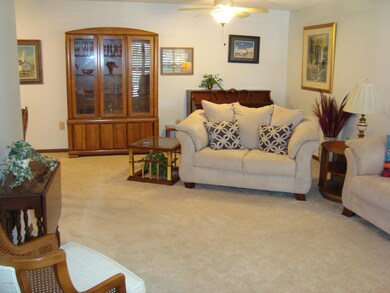 10403 W Ocotillo Dr unit 41, Sun City, AZ 85373 - photo 6