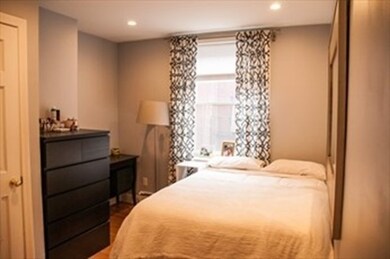 9 Battery St unit 5, Boston, MA 02109 - photo 6