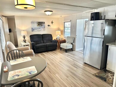 11111 101st St N unit 100, Largo, FL 33773 - photo 3