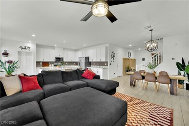 8142 Skye Plum St, Las Vegas, NV 89166 - photo 6