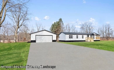 1976 Bolock Hwy, Charlotte, MI 48813 - photo 2