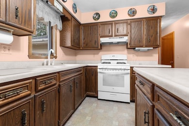 4040 Briargate Rd, Rockford, IL 61102 - photo 5