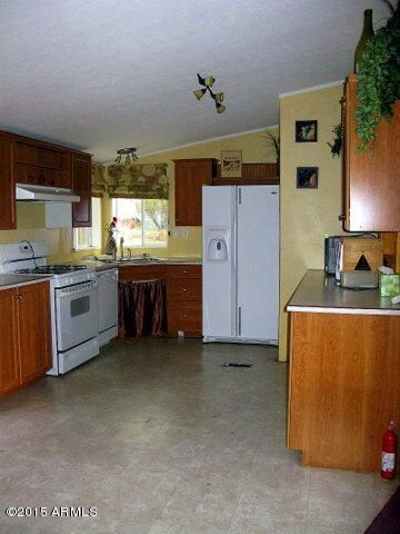 2373 Roberts Rd, Ash Fork, AZ 86320 - photo 6