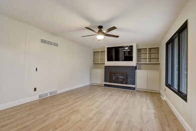 6537 Shady Bend Rd, Verona, WI 53593 - photo 4