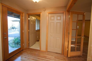 1496 NE Saddle Rock Ct, Bend, OR 97701 - photo 5