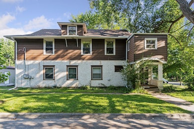 1083 Chatsworth St N, Saint Paul, MN 55103 - photo 2