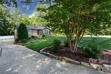 1118 Ford Dr, Lowell, NC 28098 - photo 2