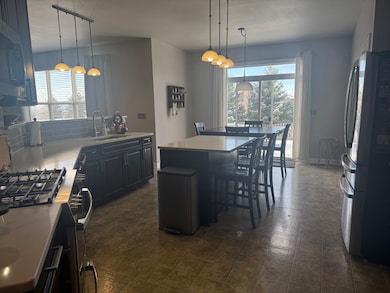 12434 Kings Point Dr, Loves Park, IL 61111 - photo 3