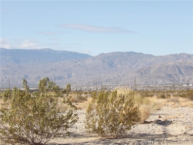 75186 Hidden Springs Ct, Thousand Palms, CA 92276 - photo 5