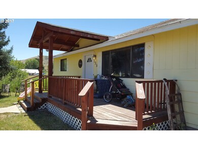 135 Valley St, Halfway, OR 97834 - photo 2