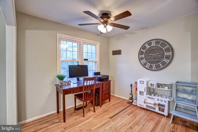 6004 Morgan Ct, Alexandria, VA 22312 - photo 6