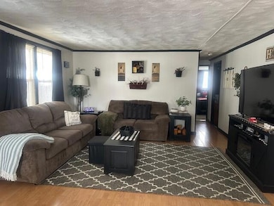 680 E Hunter St, Logan, OH 43138 - photo 4