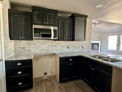 504 Pioneer Ln, Gentry, AR 72734 - photo 3