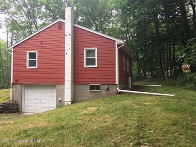 321 Spring Lake Dr, Canadensis, PA 18325 - photo 3