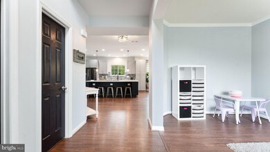 16988 Charlesbourg Place, Round Hill, VA 20141 - photo 4