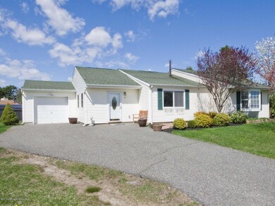 18 Concord Ct, Tinton Falls, NJ 07753 - photo 2