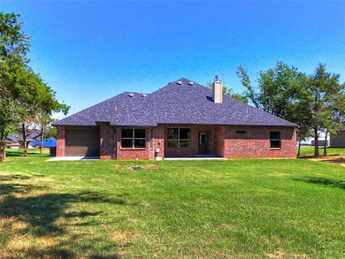 9071 Oak Tree Cir, Edmond, OK 73025 - photo 6