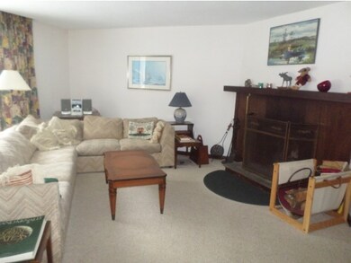 Open concept living area !