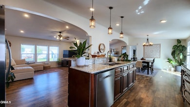 4251 Claridge Loop, Bismarck, ND 58503 - photo 3