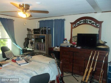 1507 Flanders Ln unit L, Harwood, MD 20776 - photo 3