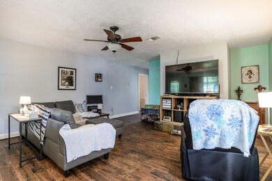 16803 Tibet Rd, Friendswood, TX 77546 - photo 7