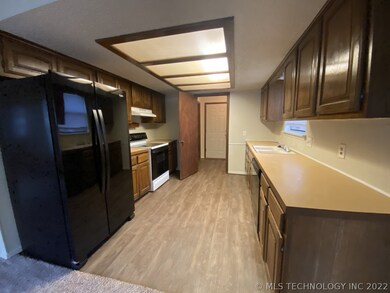 1201 S 31st St, Broken Arrow, OK 74014 - photo 7