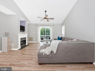 2501 Coach House Way unit 3A, Frederick, MD 21702 - photo 4