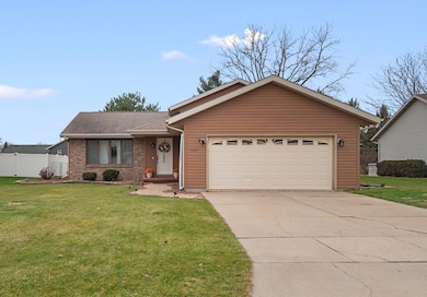 2107 Meadowlark Dr, Janesville, WI 53546 - photo 2