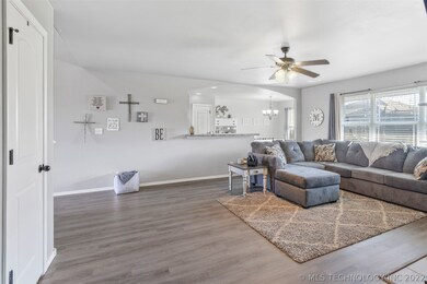 8995 S 253rd East Ave, Broken Arrow, OK 74014 - photo 5