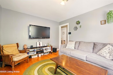 736brookline_louisvillerealestatemedia_0