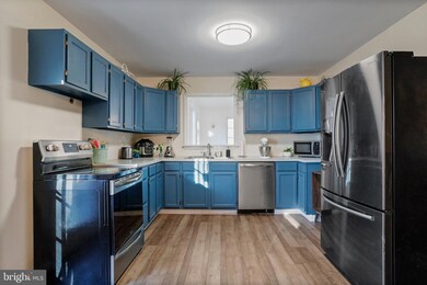 185 Baptist Ln, Linden, VA 22642 - photo 7