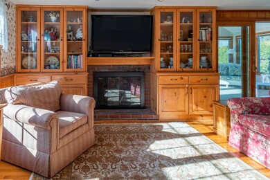 Gas fireplace and Custom Built-ins