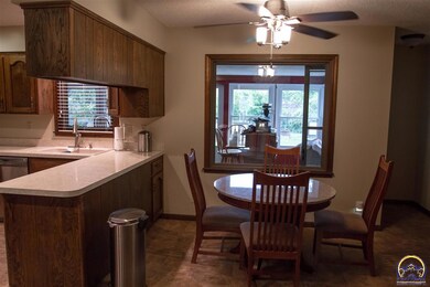 3850 SW Worwick Town Rd, Topeka, KS 66610 - photo 6