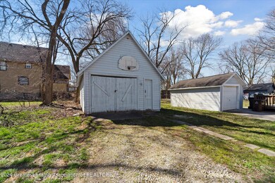 13-1030-May-St-Lansing-MI-48906-WindowSt