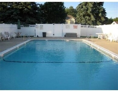 124 Emerson Gardens unit 124, Lexington, MA 02420 - photo 5