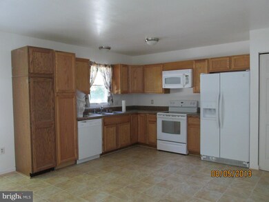 199 Bay Pointe Dr, Montross, VA 22520 - photo 7