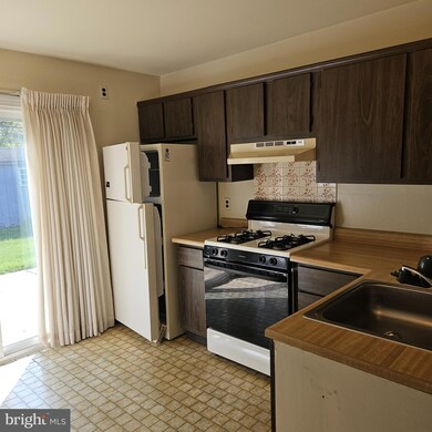 4 Defoe Cir, Newark, DE 19702 - photo 4