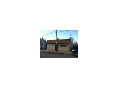 700 Roosevelt Ave, Pawtucket, RI 02860 - photo 2