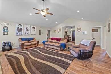 287 Shelly Ln, Poplar Bluff, MO 63901 - photo 4