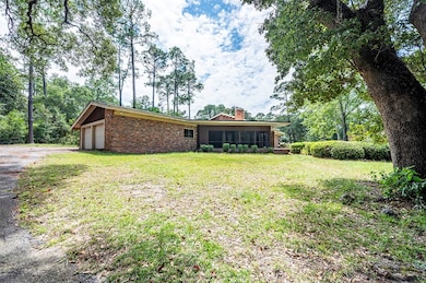 410 Pinecrest Dr, Albany, GA 31707 - photo 4