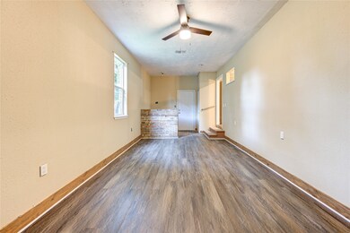 1001 S 7th St, Richmond, TX 77469 - photo 7